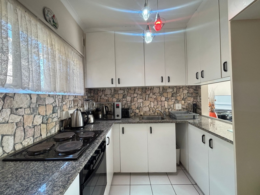 2 Bedroom Property for Sale in Morningside KwaZulu-Natal