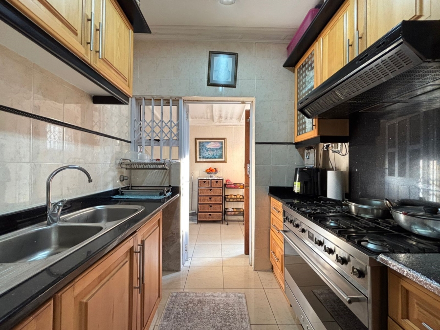 5 Bedroom Property for Sale in Somerset Park KwaZulu-Natal