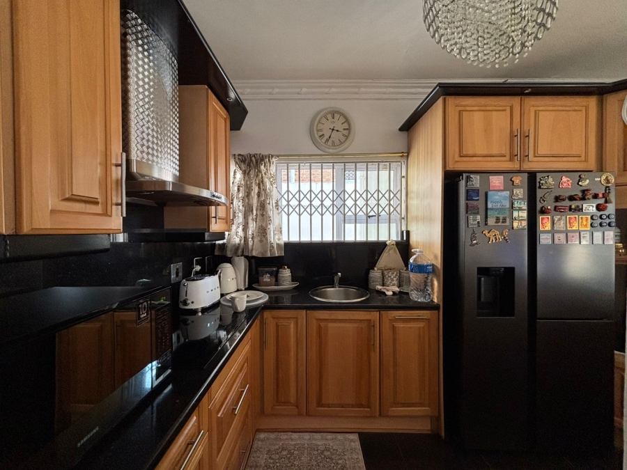 5 Bedroom Property for Sale in Somerset Park KwaZulu-Natal