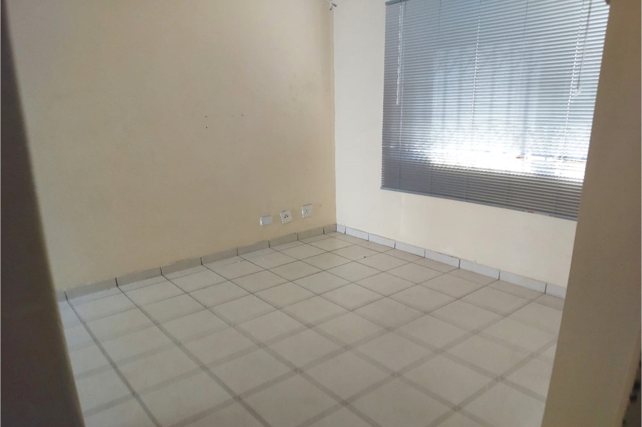 To Let 2 Bedroom Property for Rent in Richem KwaZulu-Natal
