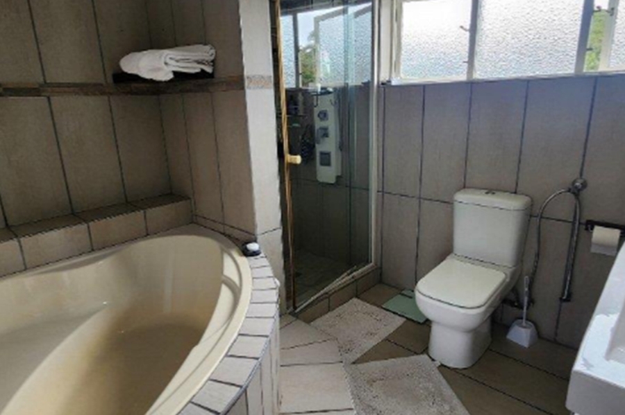 4 Bedroom Property for Sale in Doc Wilson Point KwaZulu-Natal