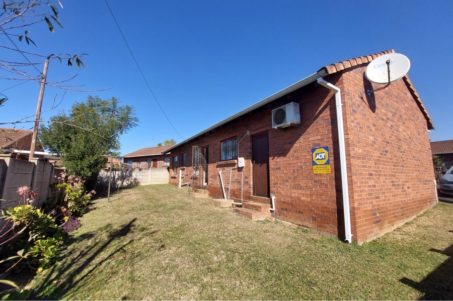 To Let 3 Bedroom Property for Rent in Cleland KwaZulu-Natal
