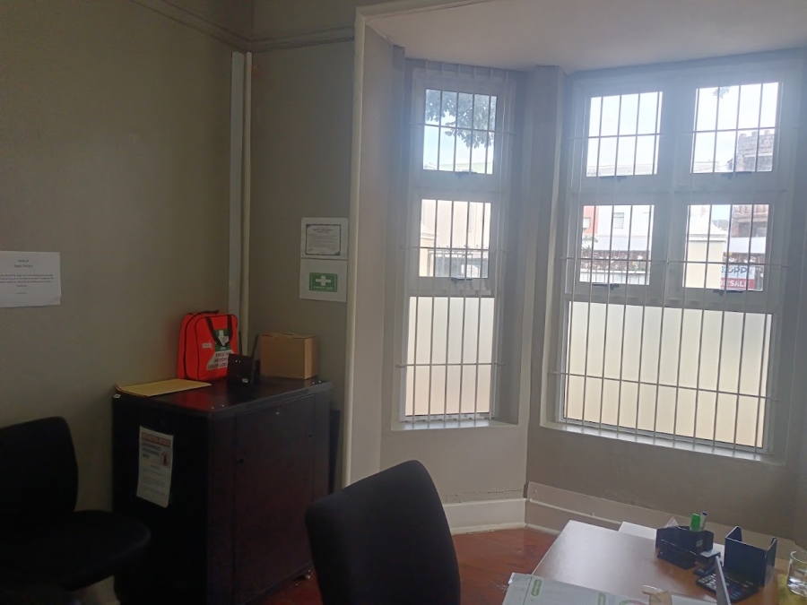 To Let commercial Property for Rent in Bulwer KwaZulu-Natal