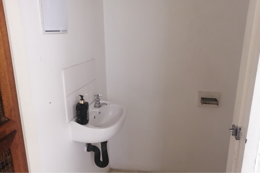 To Let commercial Property for Rent in Windermere KwaZulu-Natal