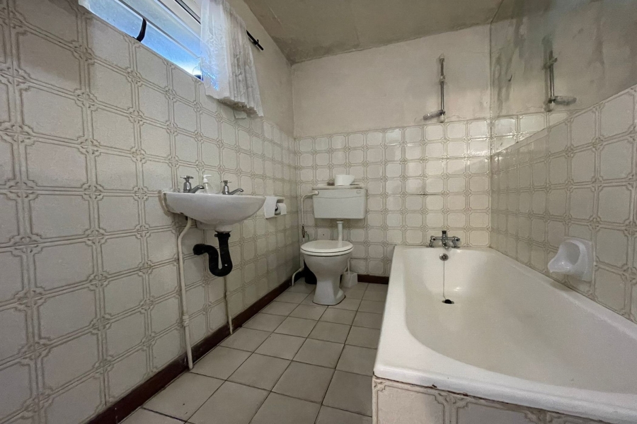 12 Bedroom Property for Sale in Amanzimtoti KwaZulu-Natal
