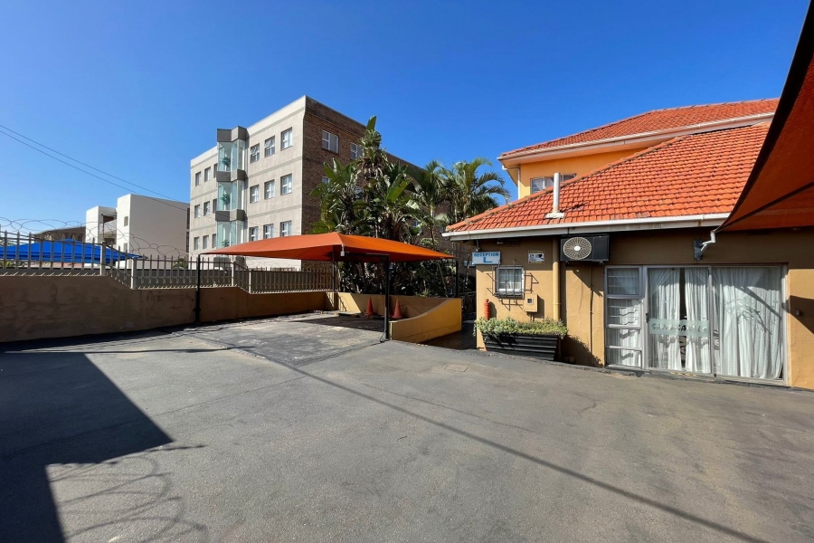 12 Bedroom Property for Sale in Amanzimtoti KwaZulu-Natal