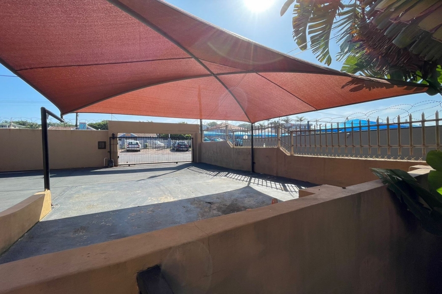 12 Bedroom Property for Sale in Amanzimtoti KwaZulu-Natal