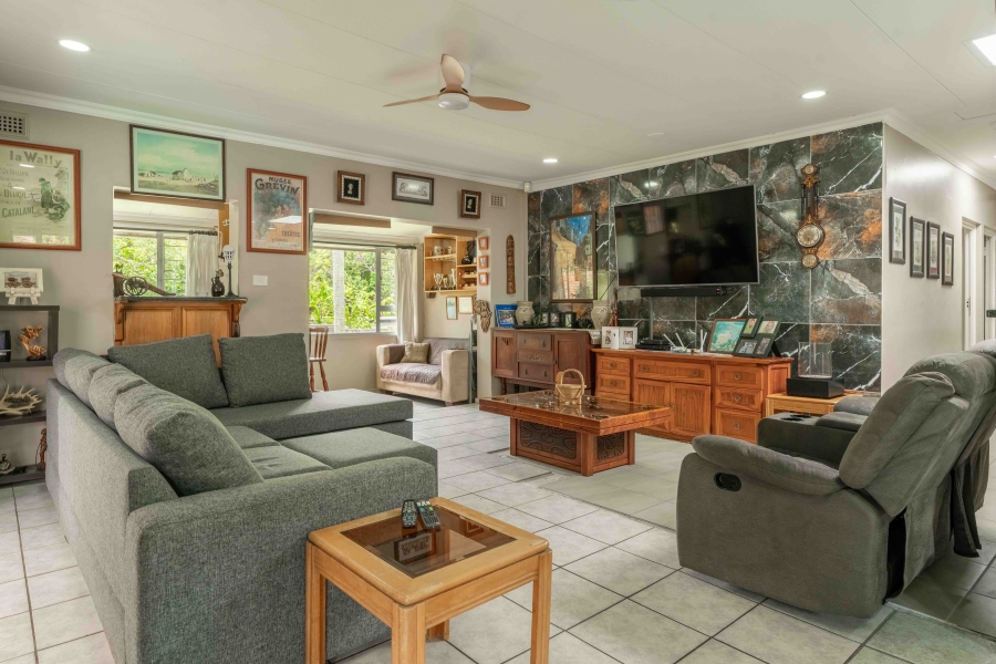 6 Bedroom Property for Sale in Pennington KwaZulu-Natal