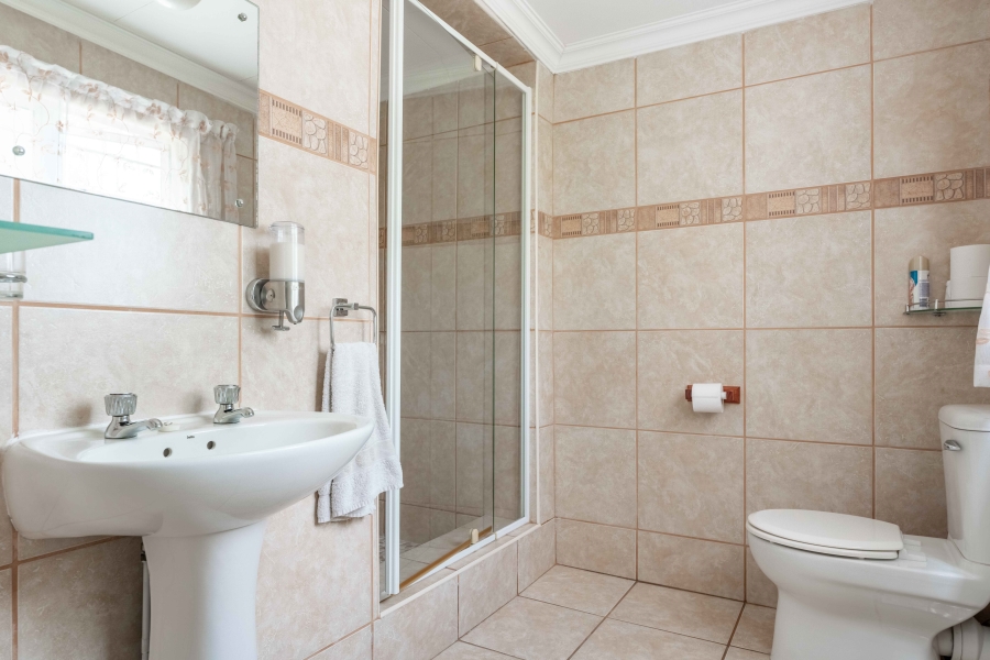 6 Bedroom Property for Sale in Pennington KwaZulu-Natal