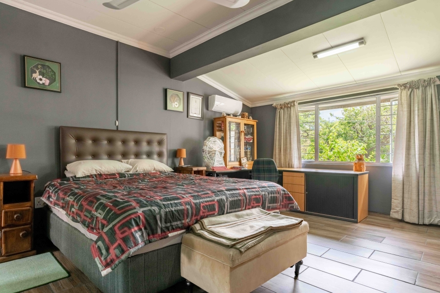 6 Bedroom Property for Sale in Pennington KwaZulu-Natal