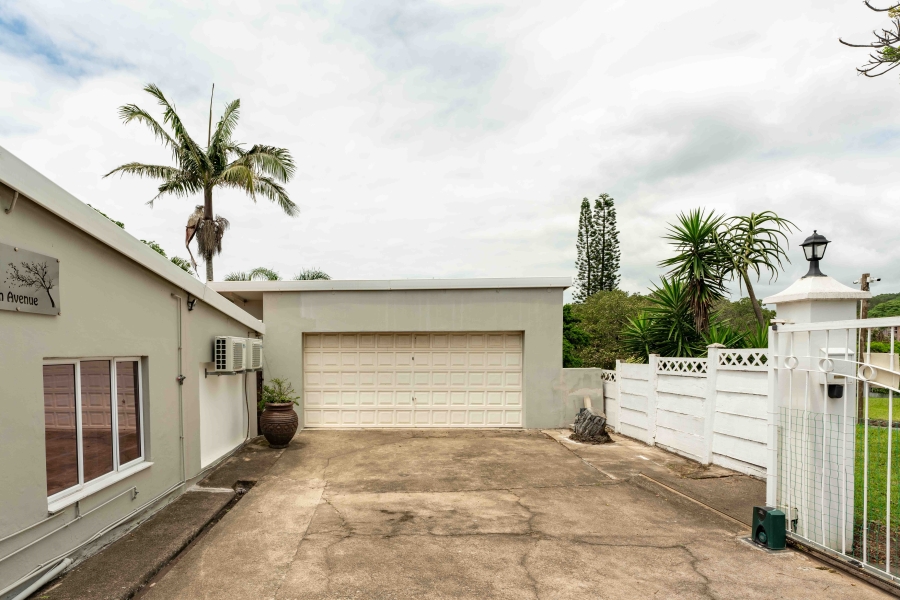 6 Bedroom Property for Sale in Pennington KwaZulu-Natal