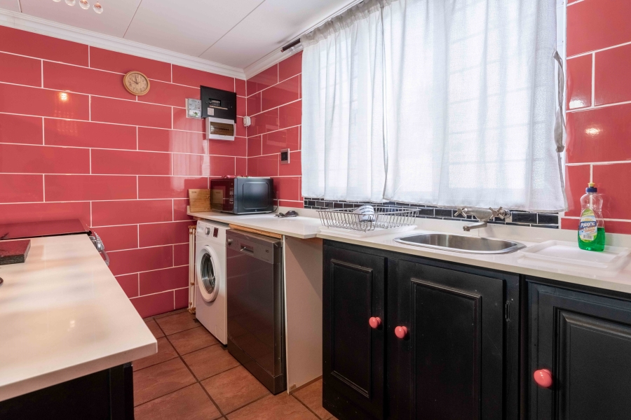 6 Bedroom Property for Sale in Pennington KwaZulu-Natal