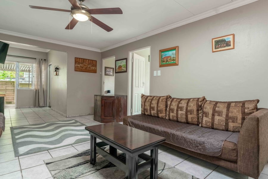 6 Bedroom Property for Sale in Pennington KwaZulu-Natal
