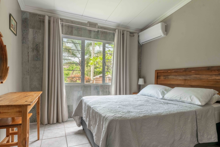 6 Bedroom Property for Sale in Pennington KwaZulu-Natal