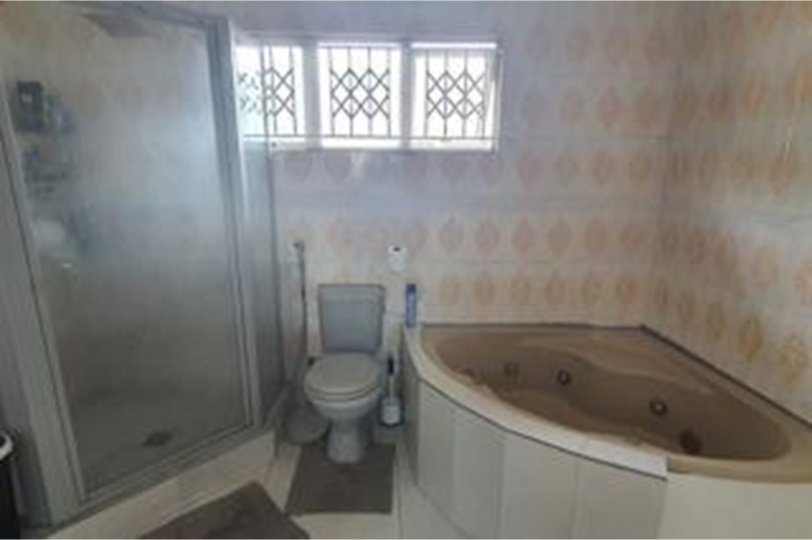 4 Bedroom Property for Sale in Hillgrove KwaZulu-Natal