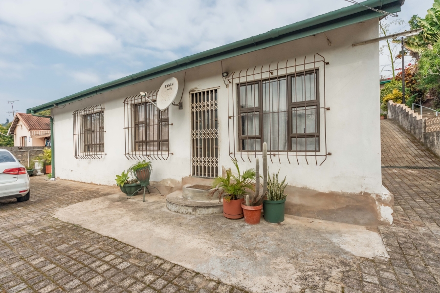 11 Bedroom Property for Sale in Escombe KwaZulu-Natal