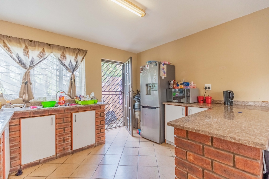 11 Bedroom Property for Sale in Escombe KwaZulu-Natal