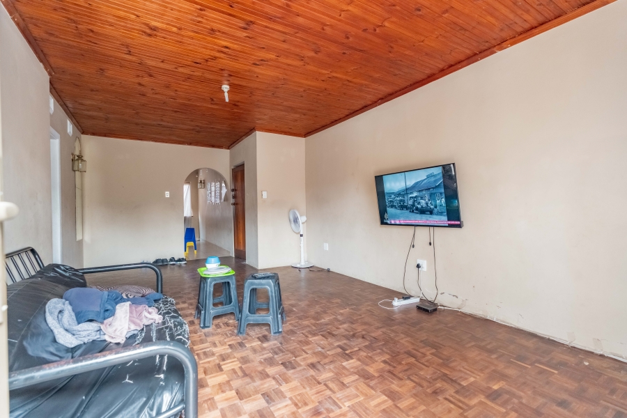 11 Bedroom Property for Sale in Escombe KwaZulu-Natal