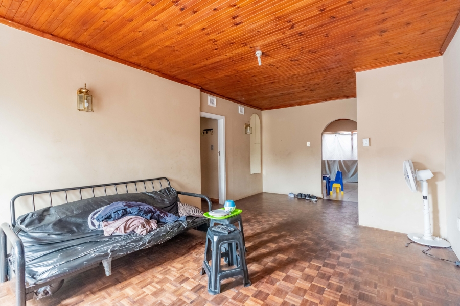 11 Bedroom Property for Sale in Escombe KwaZulu-Natal