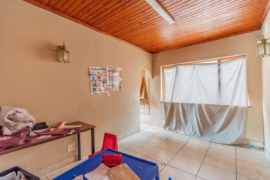 11 Bedroom Property for Sale in Escombe KwaZulu-Natal
