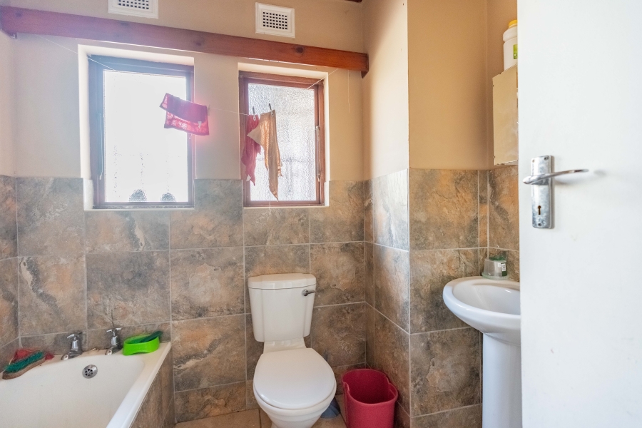 11 Bedroom Property for Sale in Escombe KwaZulu-Natal