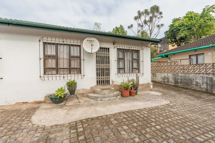 11 Bedroom Property for Sale in Escombe KwaZulu-Natal