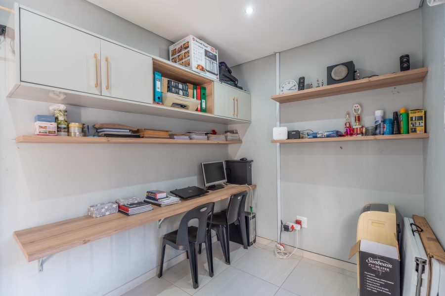 4 Bedroom Property for Sale in Reservoir Hills KwaZulu-Natal