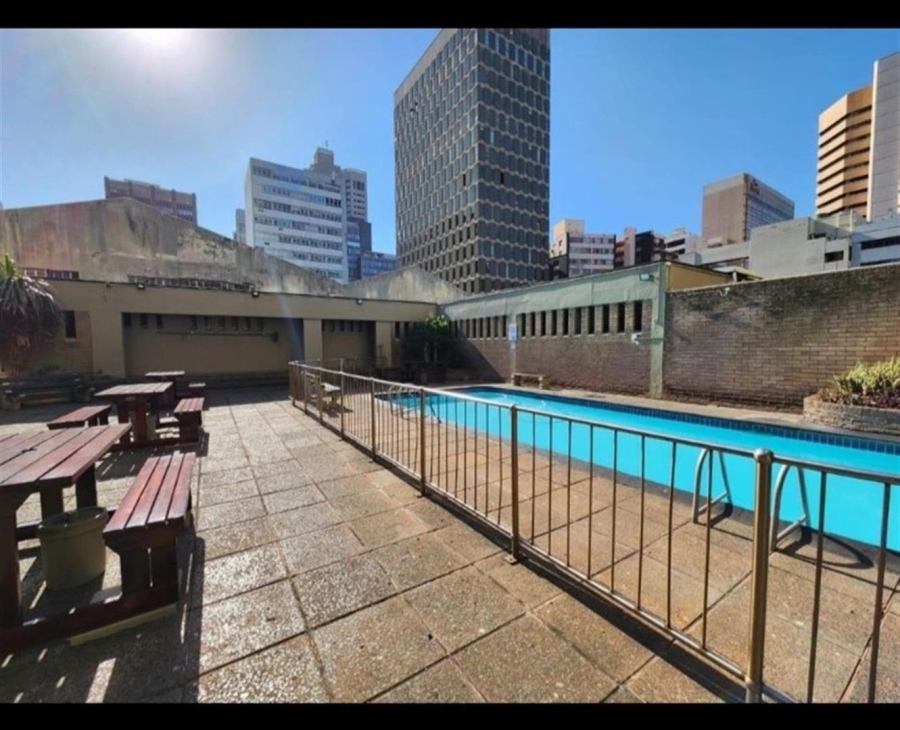 1 Bedroom Property for Sale in Durban Central KwaZulu-Natal