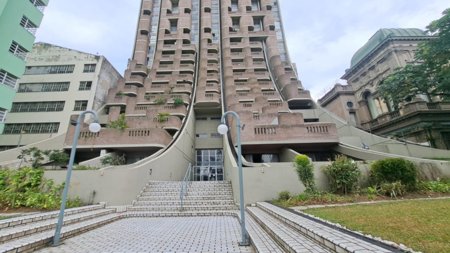 1 Bedroom Property for Sale in Durban Central KwaZulu-Natal