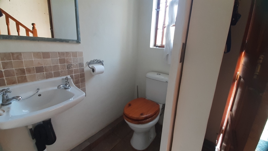 To Let 2 Bedroom Property for Rent in Amanzimtoti KwaZulu-Natal