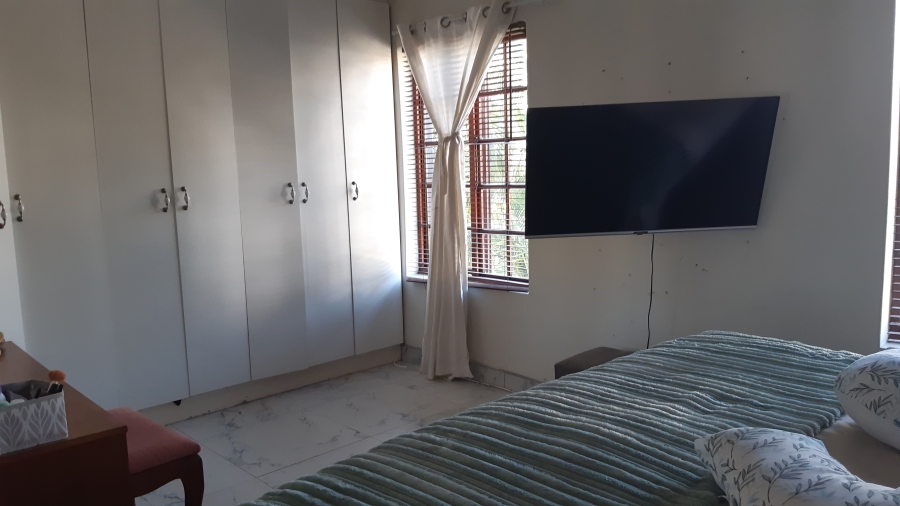 To Let 2 Bedroom Property for Rent in Amanzimtoti KwaZulu-Natal