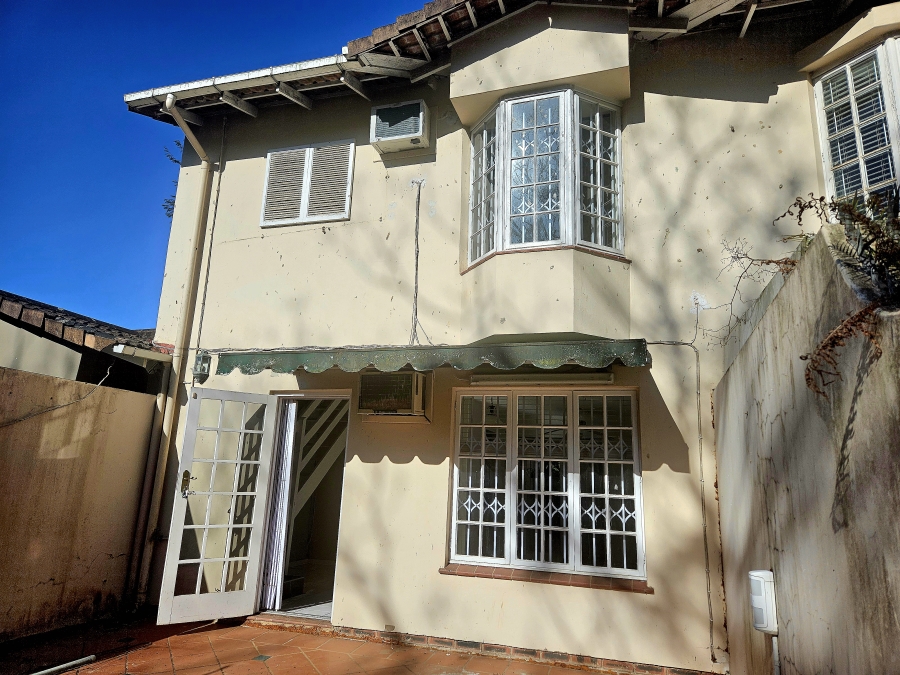 2 Bedroom Property for Sale in Sherwood KwaZulu-Natal