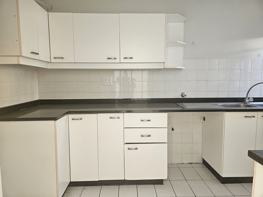 2 Bedroom Property for Sale in Sherwood KwaZulu-Natal