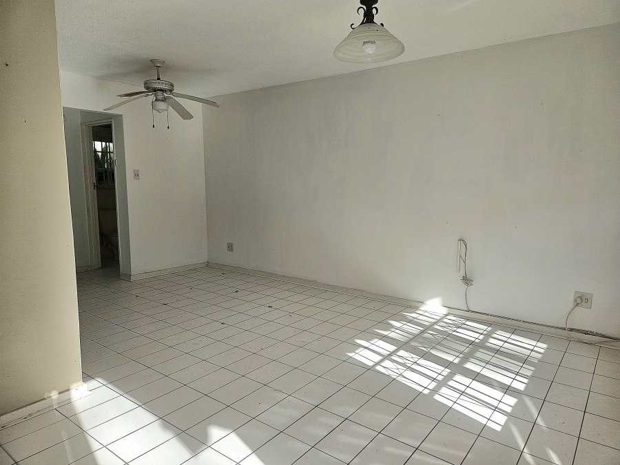 2 Bedroom Property for Sale in Sherwood KwaZulu-Natal