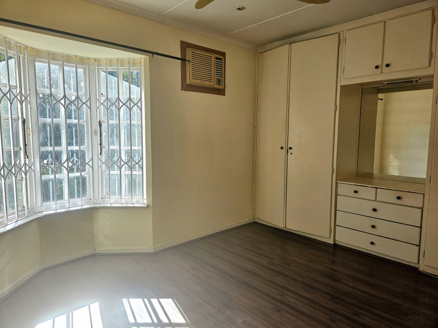 2 Bedroom Property for Sale in Sherwood KwaZulu-Natal