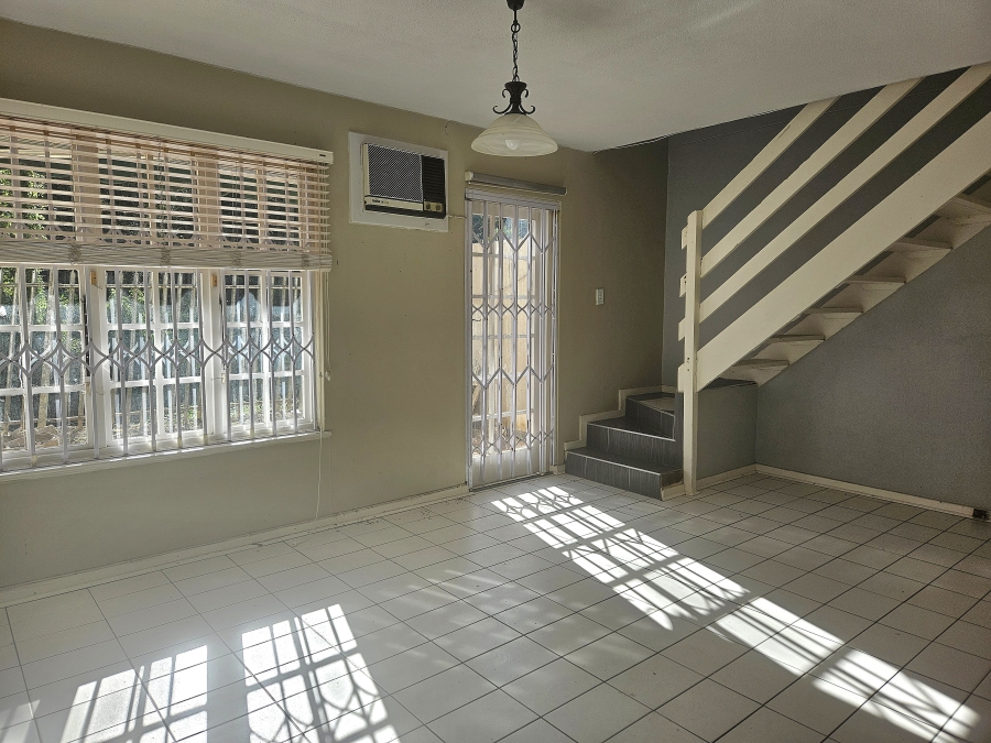 2 Bedroom Property for Sale in Sherwood KwaZulu-Natal