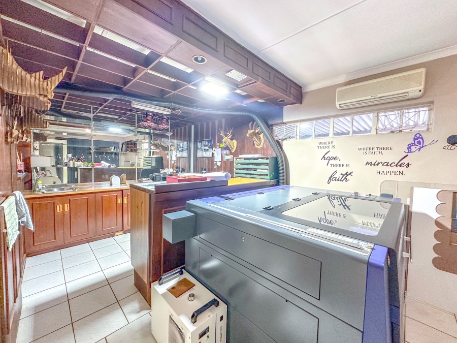 4 Bedroom Property for Sale in Fairview KwaZulu-Natal