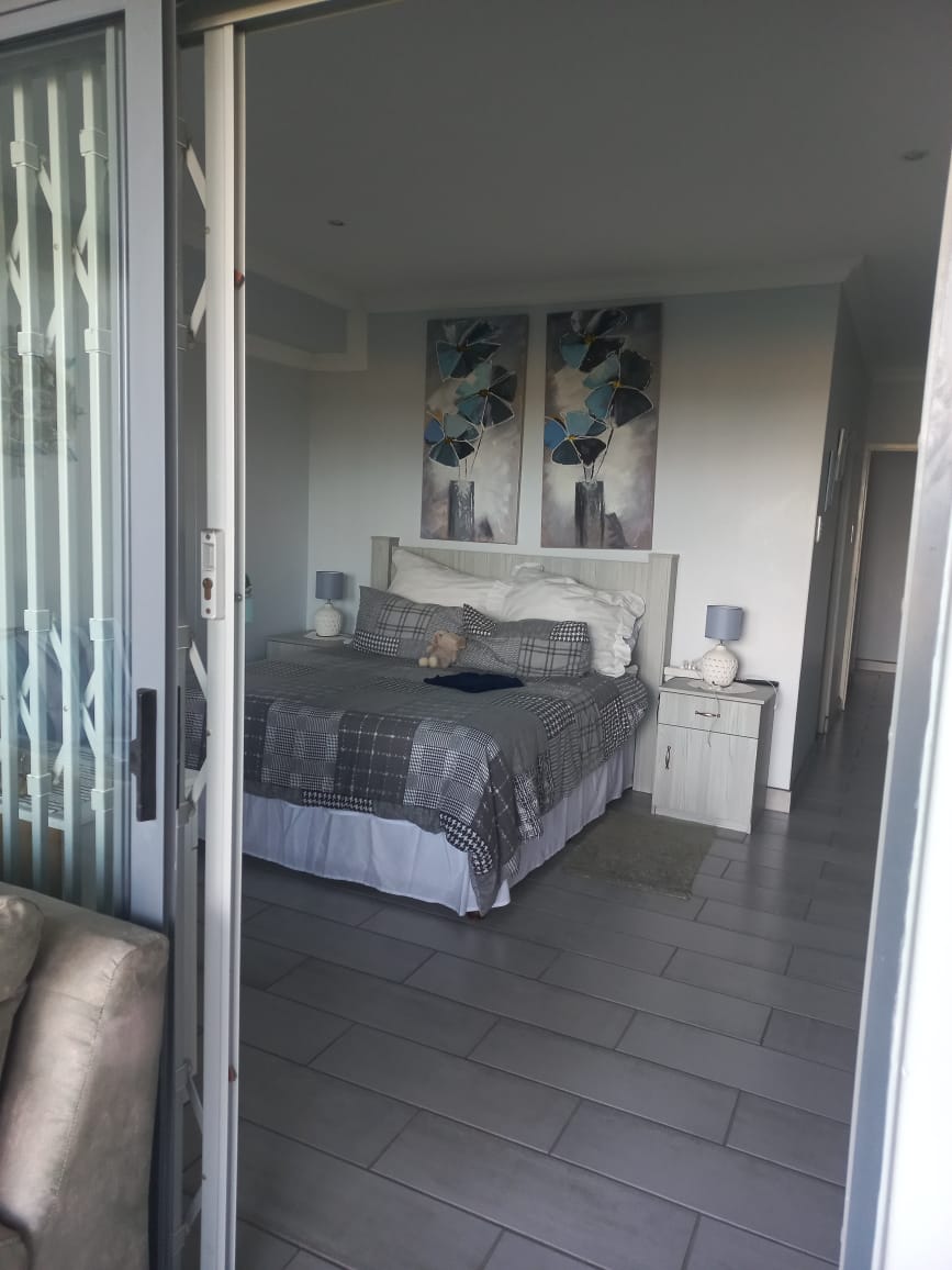 4 Bedroom Property for Sale in Beacon Rocks KwaZulu-Natal