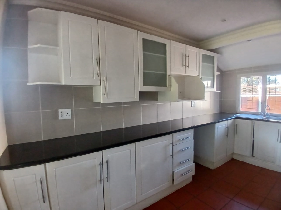 To Let 1 Bedroom Property for Rent in Hillcrest Central KwaZulu-Natal
