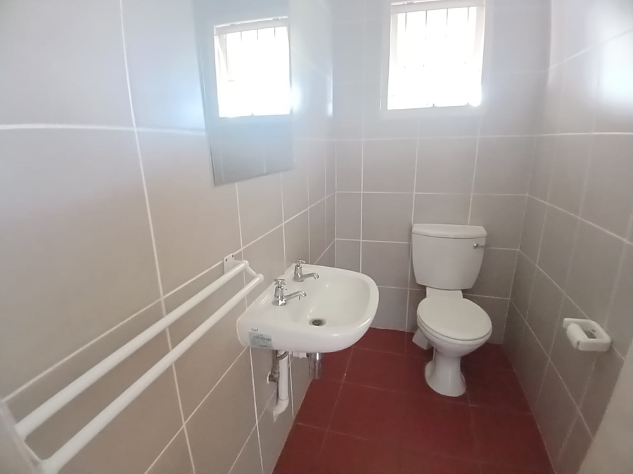 To Let 1 Bedroom Property for Rent in Hillcrest Central KwaZulu-Natal