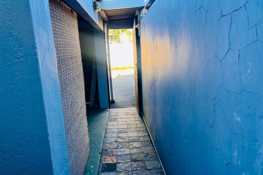 3 Bedroom Property for Sale in Glenwood KwaZulu-Natal
