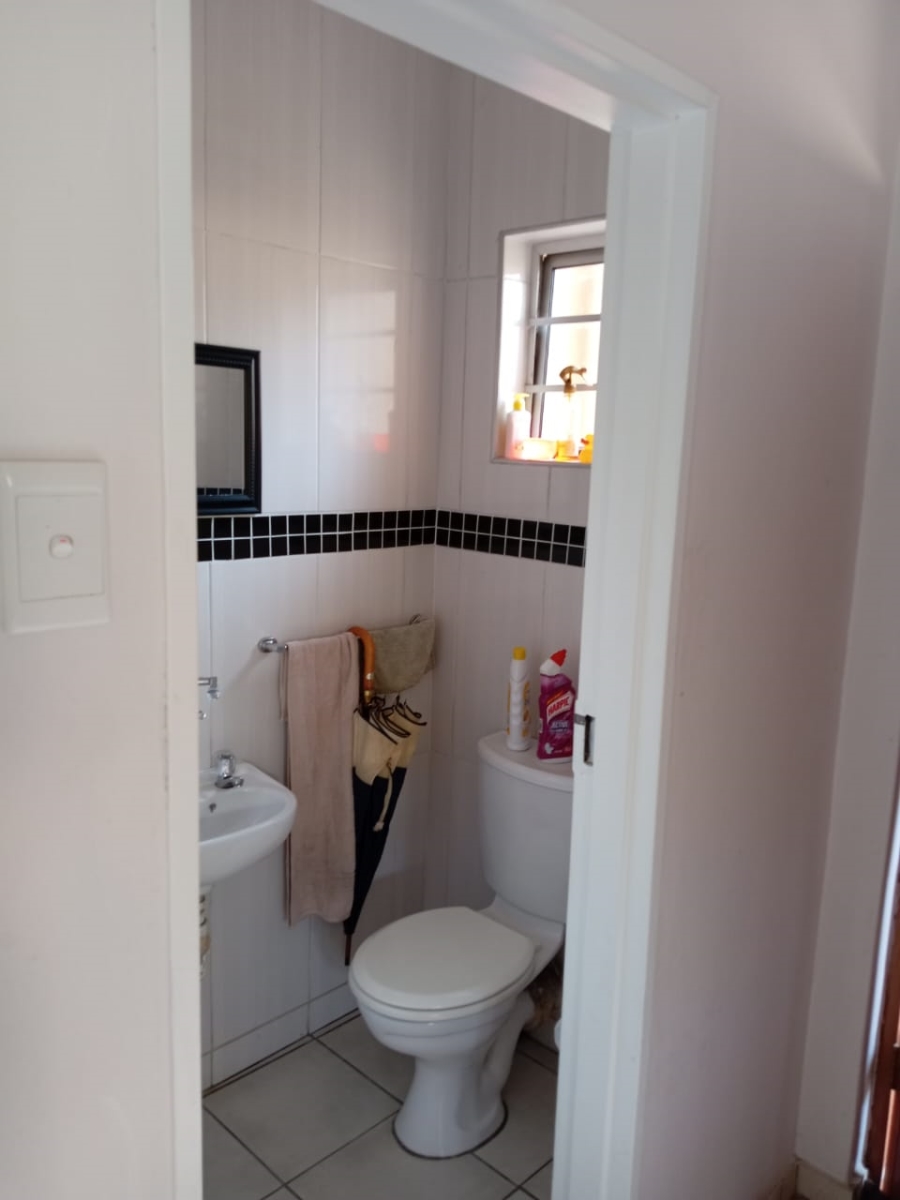 3 Bedroom Property for Sale in Meer En See KwaZulu-Natal