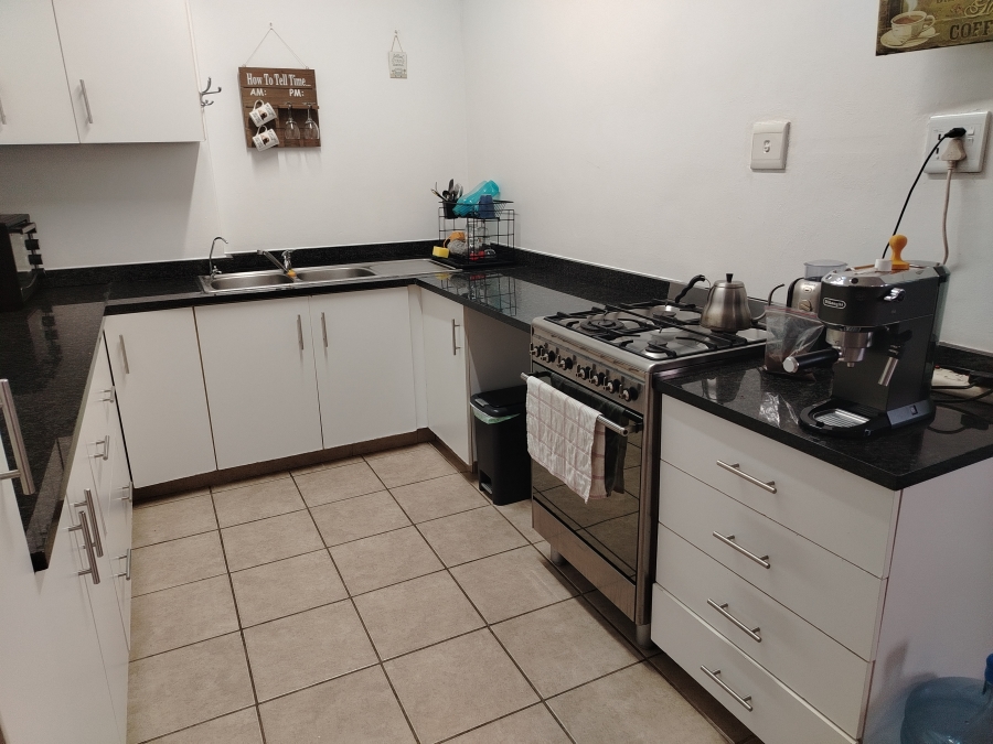 5 Bedroom Property for Sale in Umbilo KwaZulu-Natal
