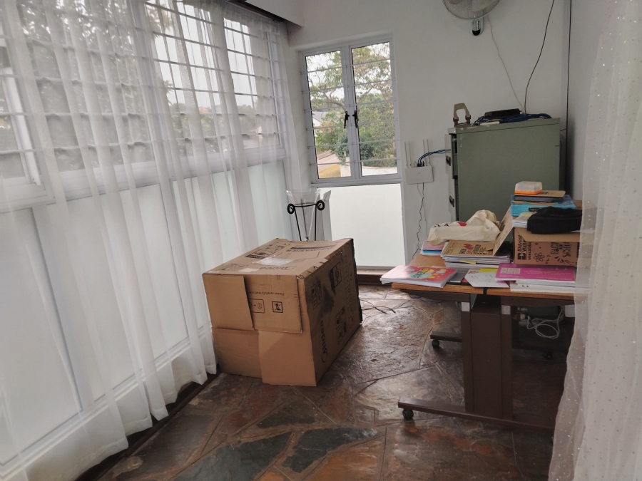 5 Bedroom Property for Sale in Umbilo KwaZulu-Natal