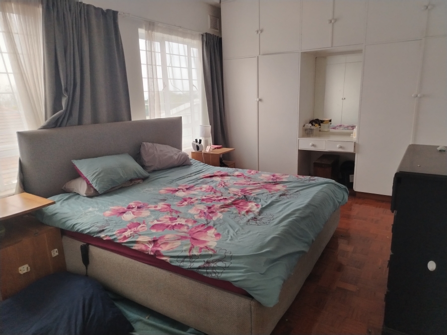 5 Bedroom Property for Sale in Umbilo KwaZulu-Natal