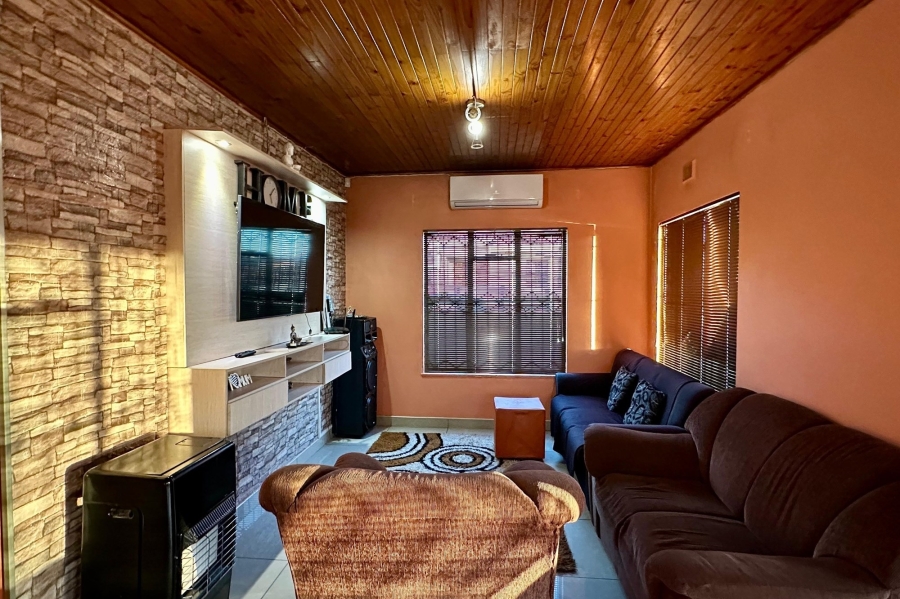 3 Bedroom Property for Sale in Richview KwaZulu-Natal