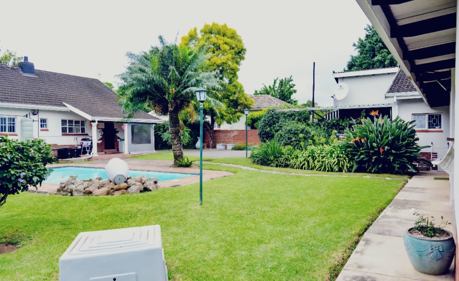 6 Bedroom Property for Sale in Scottsville KwaZulu-Natal