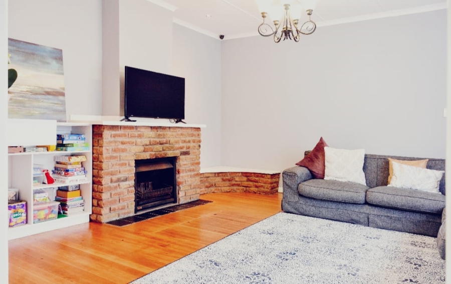 6 Bedroom Property for Sale in Scottsville KwaZulu-Natal