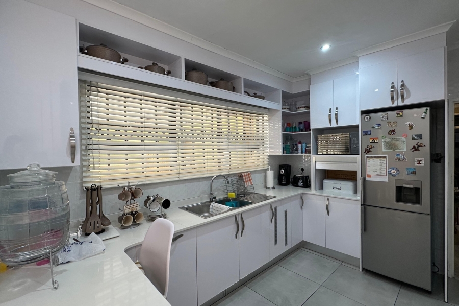 3 Bedroom Property for Sale in Amajuba Park KwaZulu-Natal