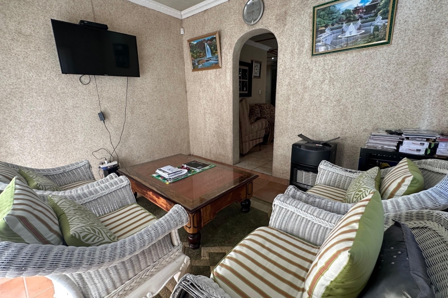 3 Bedroom Property for Sale in Amajuba Park KwaZulu-Natal